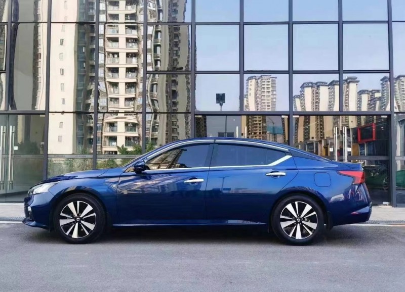 汕頭22年日產天籟5
