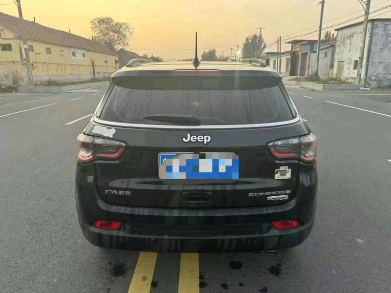 泰安19年Jeep指南者6