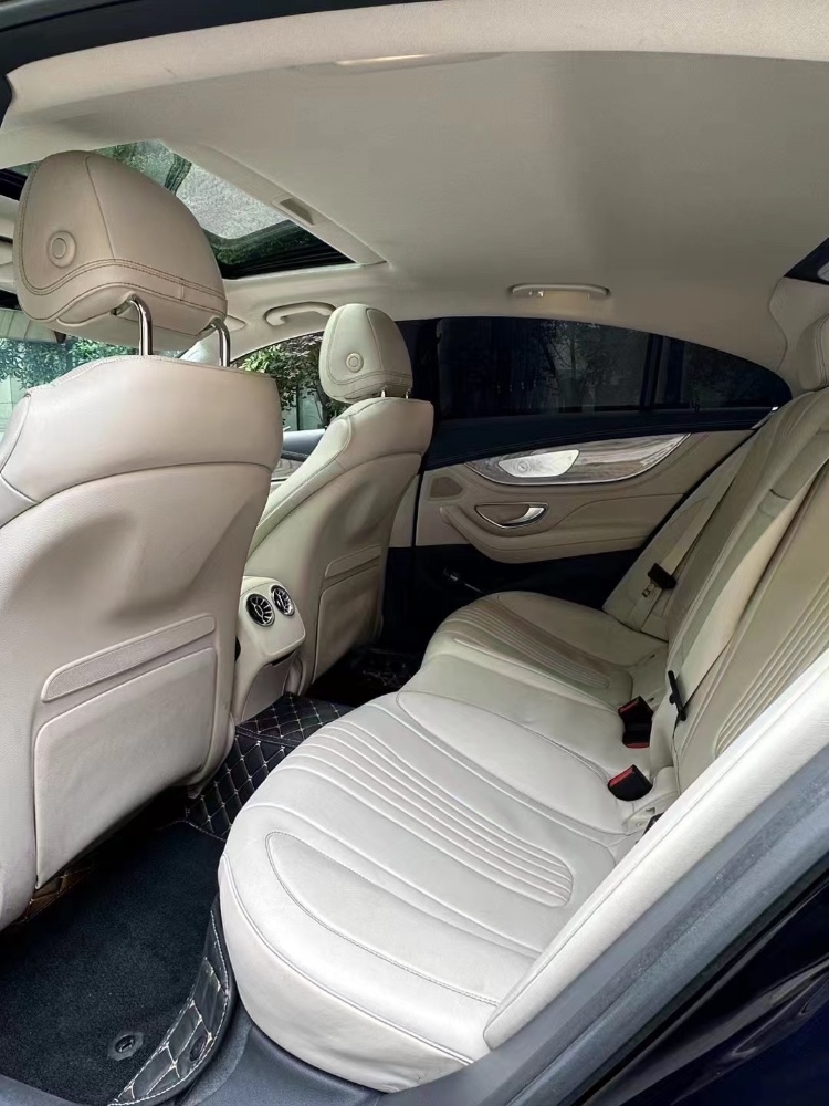 成都22年奔驰CLS7