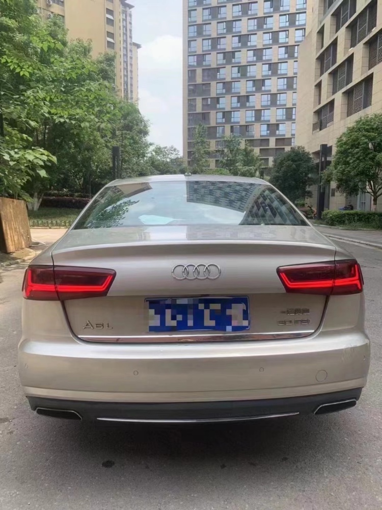 成都16年奥迪A6L9
