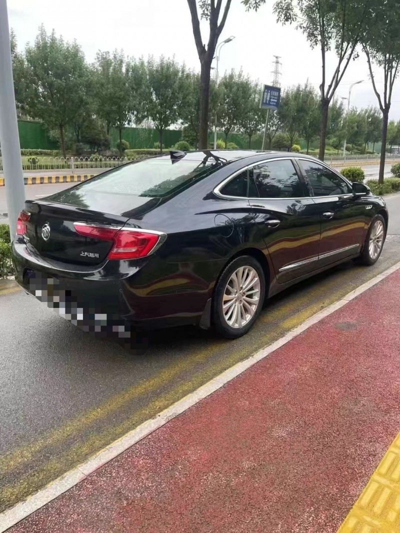 枣庄17年别克君越9