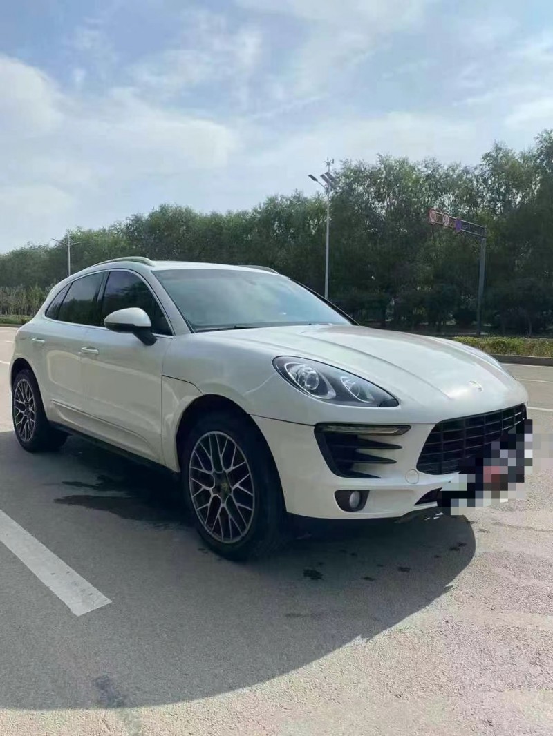 枣庄14年保时捷Macan2