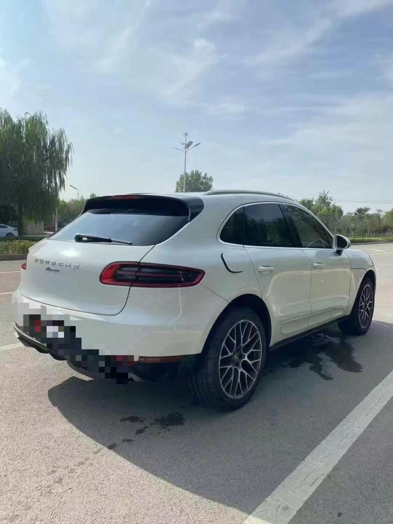 枣庄14年保时捷Macan9