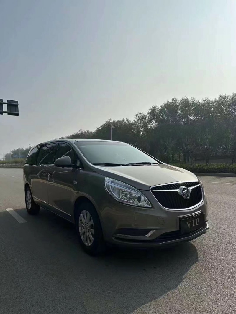 枣庄19年别克GL82