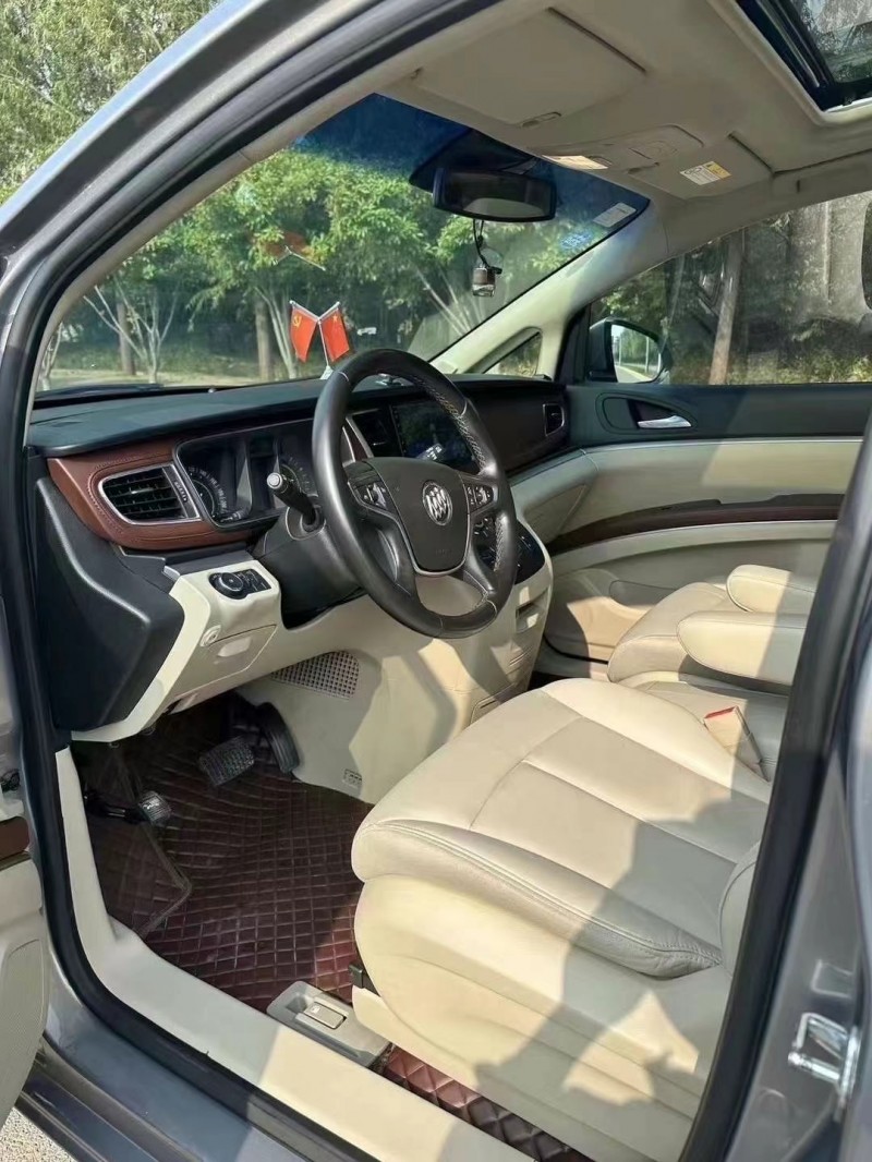 枣庄19年别克GL86