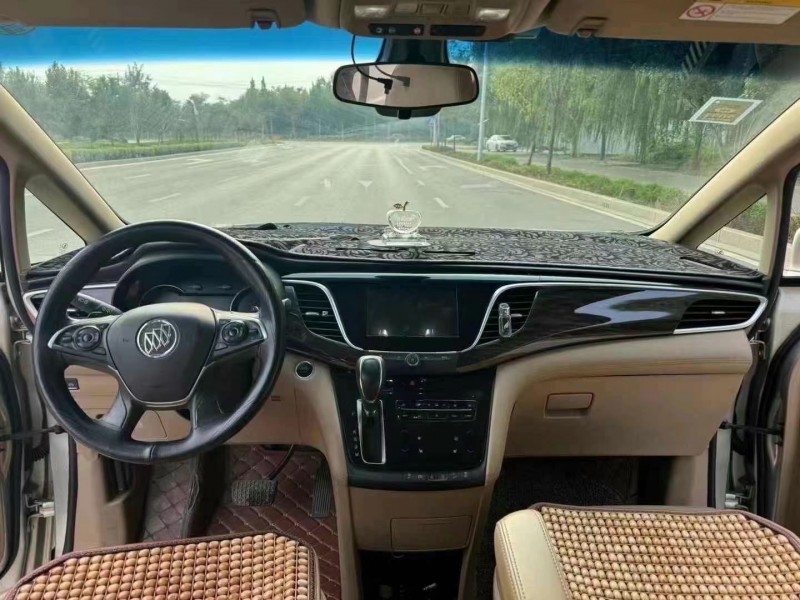 枣庄17年别克GL86