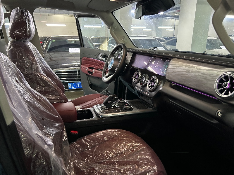 襄陽24年長城汽車坦克3006
