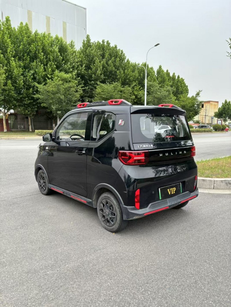 宿遷22年五菱汽車宏光MINI EV7