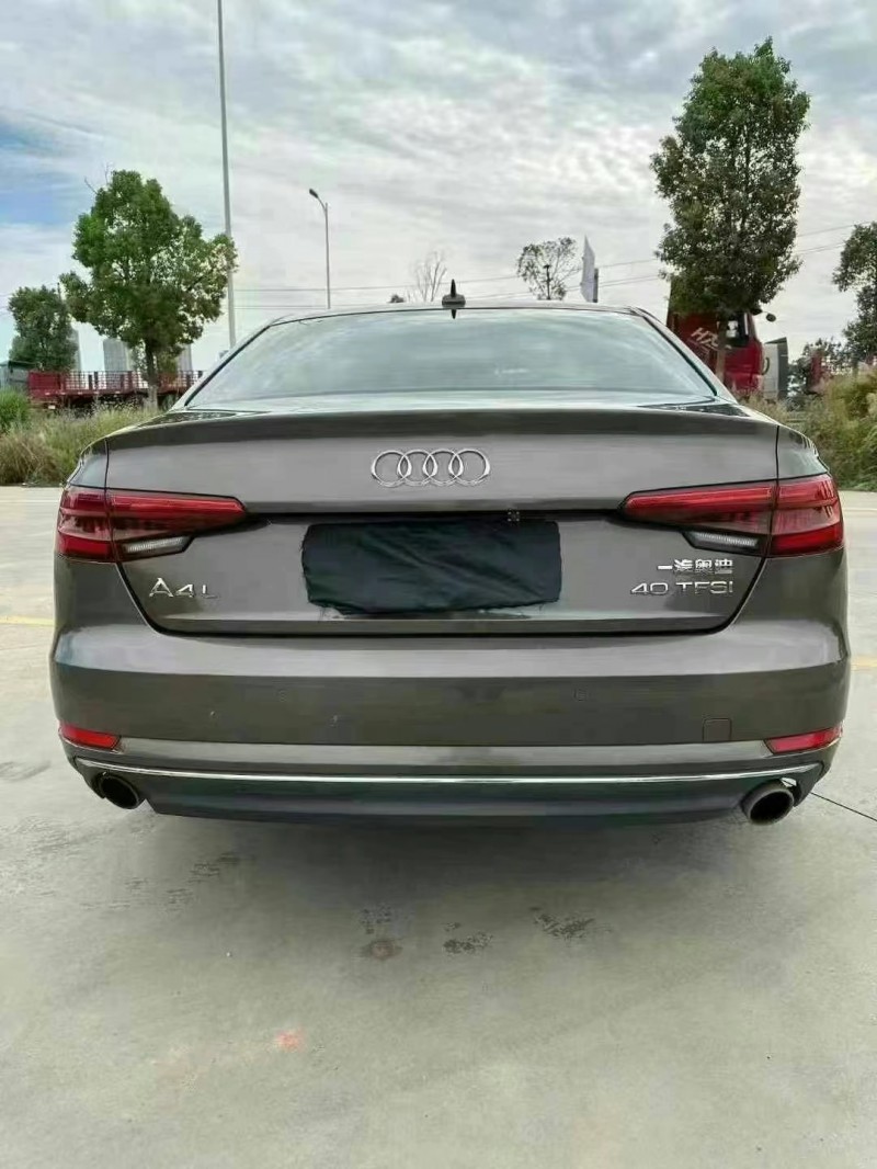 邵阳17年奥迪A4L5