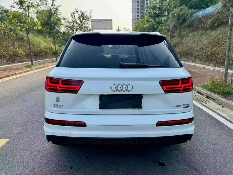 衢州15年奧迪Q77