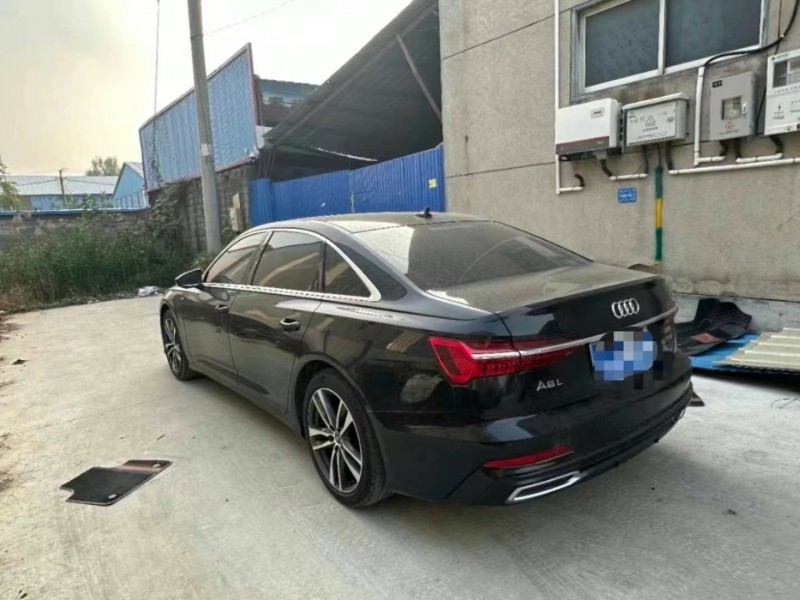 济宁21年奥迪A6L7