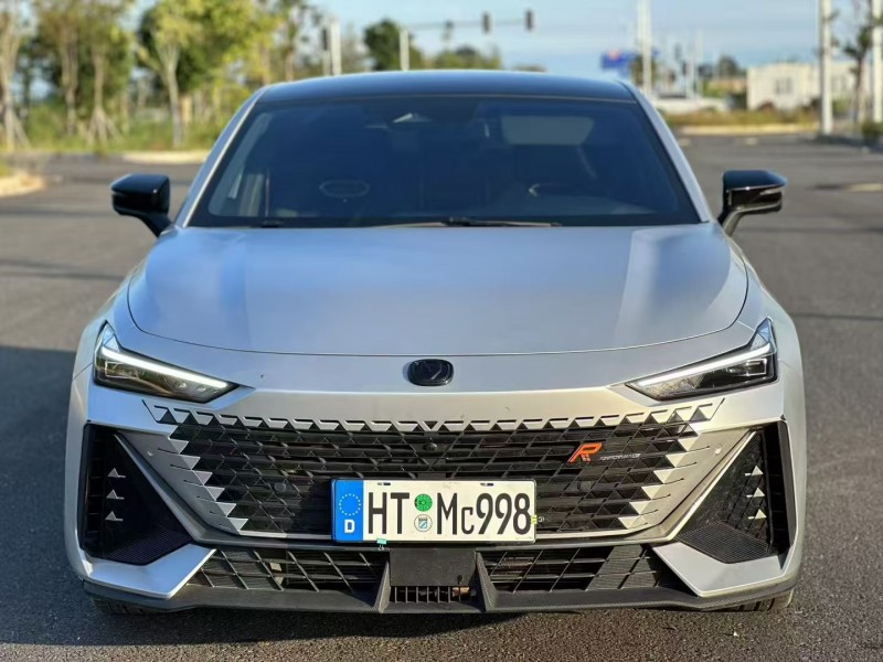 汕頭23年長安汽車UNI-V1