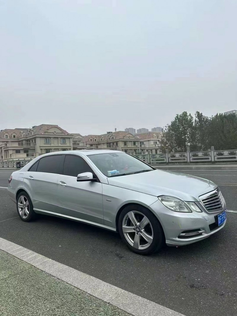 泰安11年奔驰E9