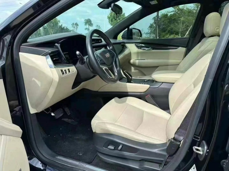 佛山17年凯迪拉克XT57