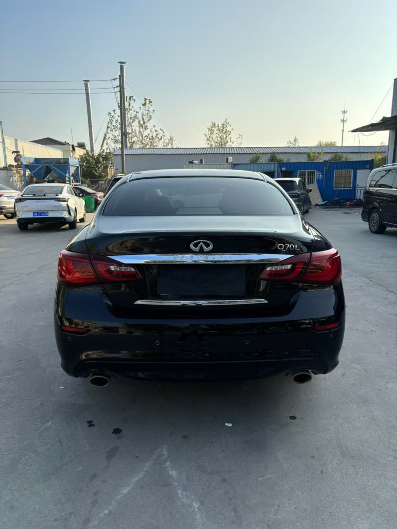 宿遷18年英菲尼迪Q709
