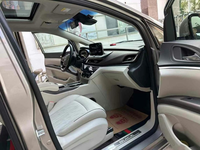 徐州21年别克GL86