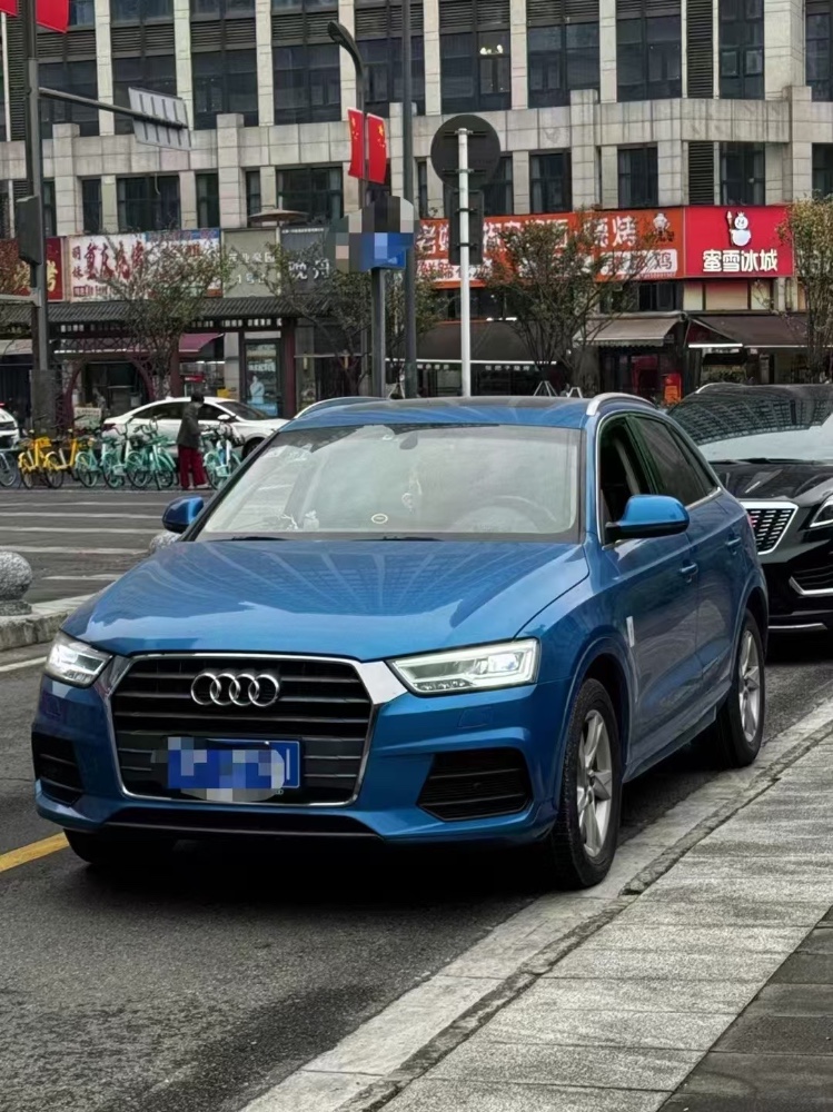 成都18年奥迪Q31