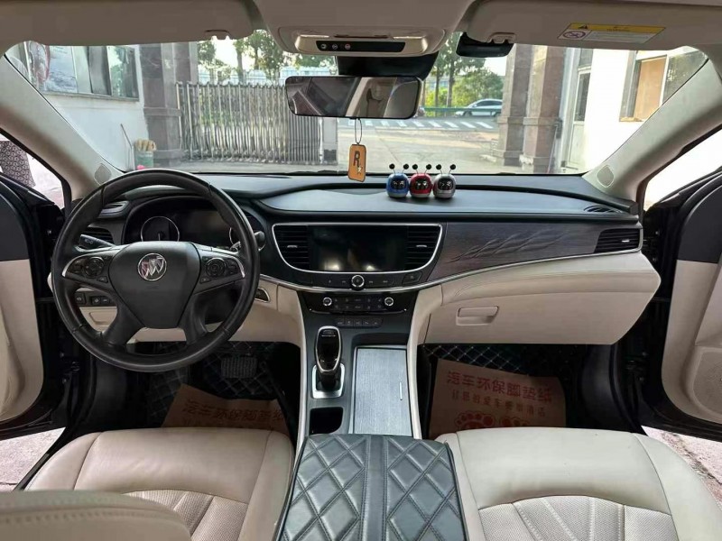 徐州22年别克君越5