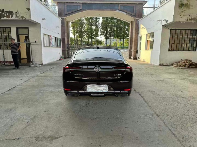 徐州22年别克君越9