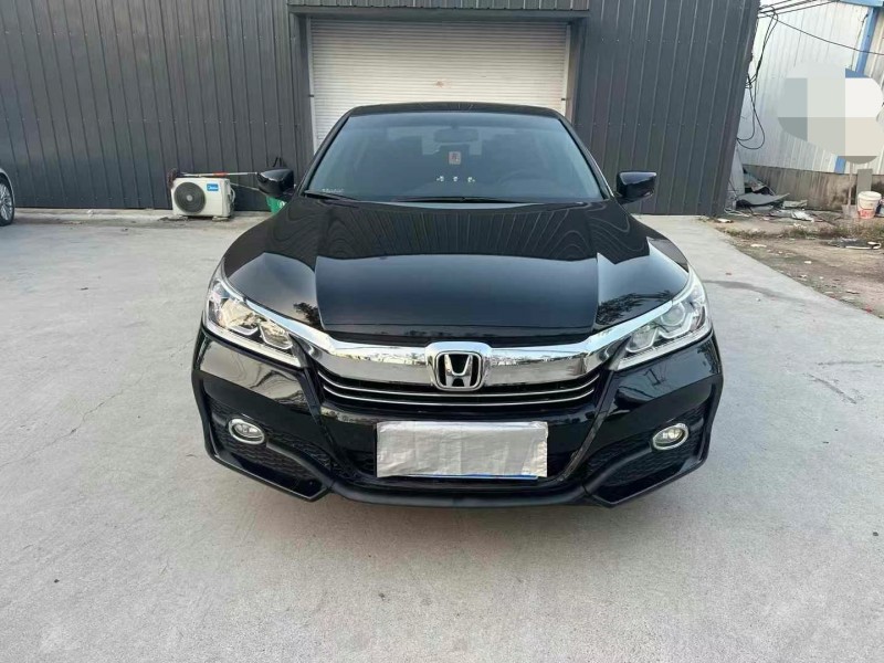 徐州16年本田雅阁1