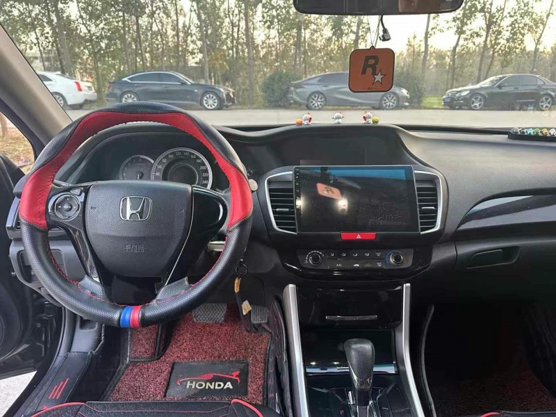 徐州16年本田雅阁3