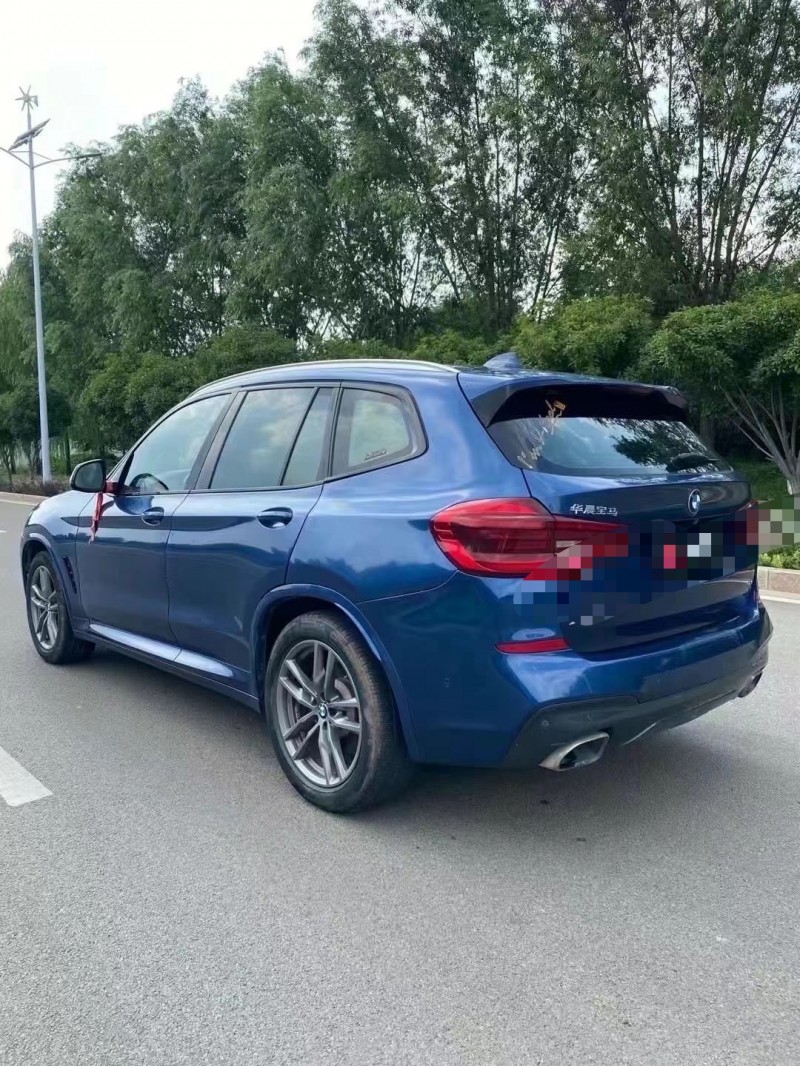青岛19年宝马X38