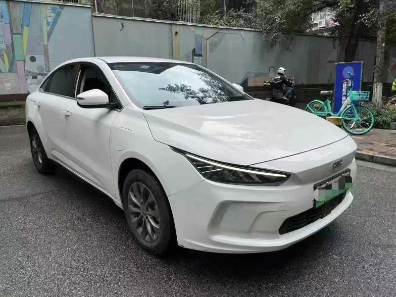 成都24年吉利几何3