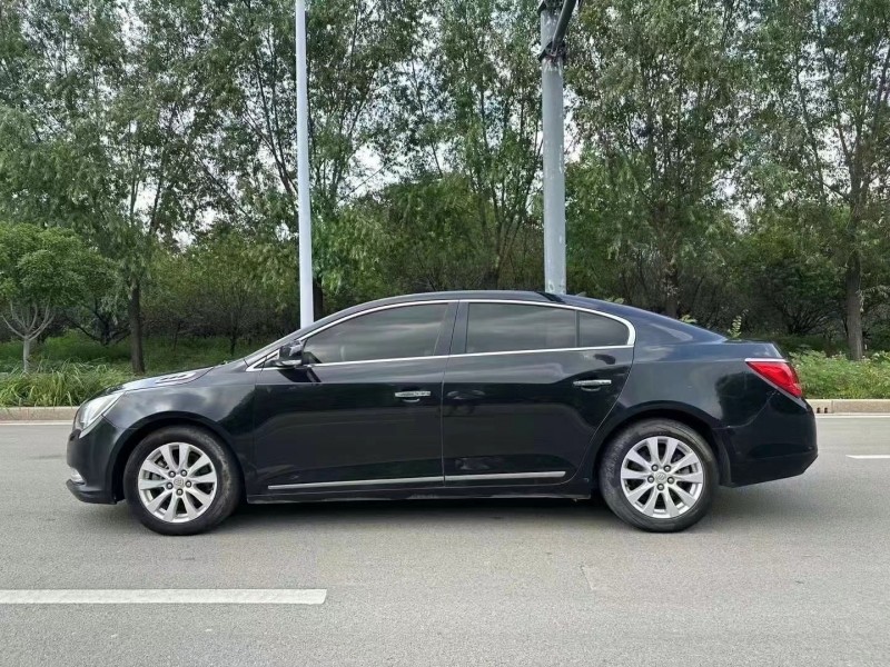 枣庄15年别克君越7