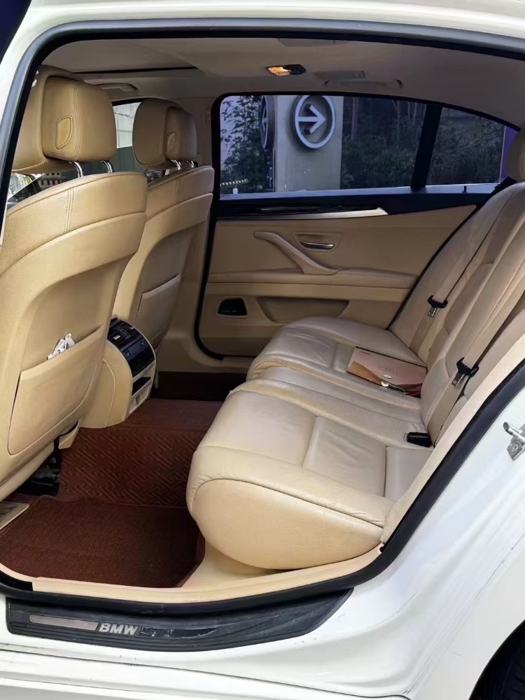 成都12年宝马5系4