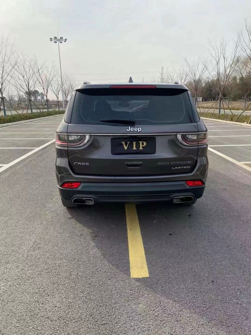 徐州19年Jeep指揮官9