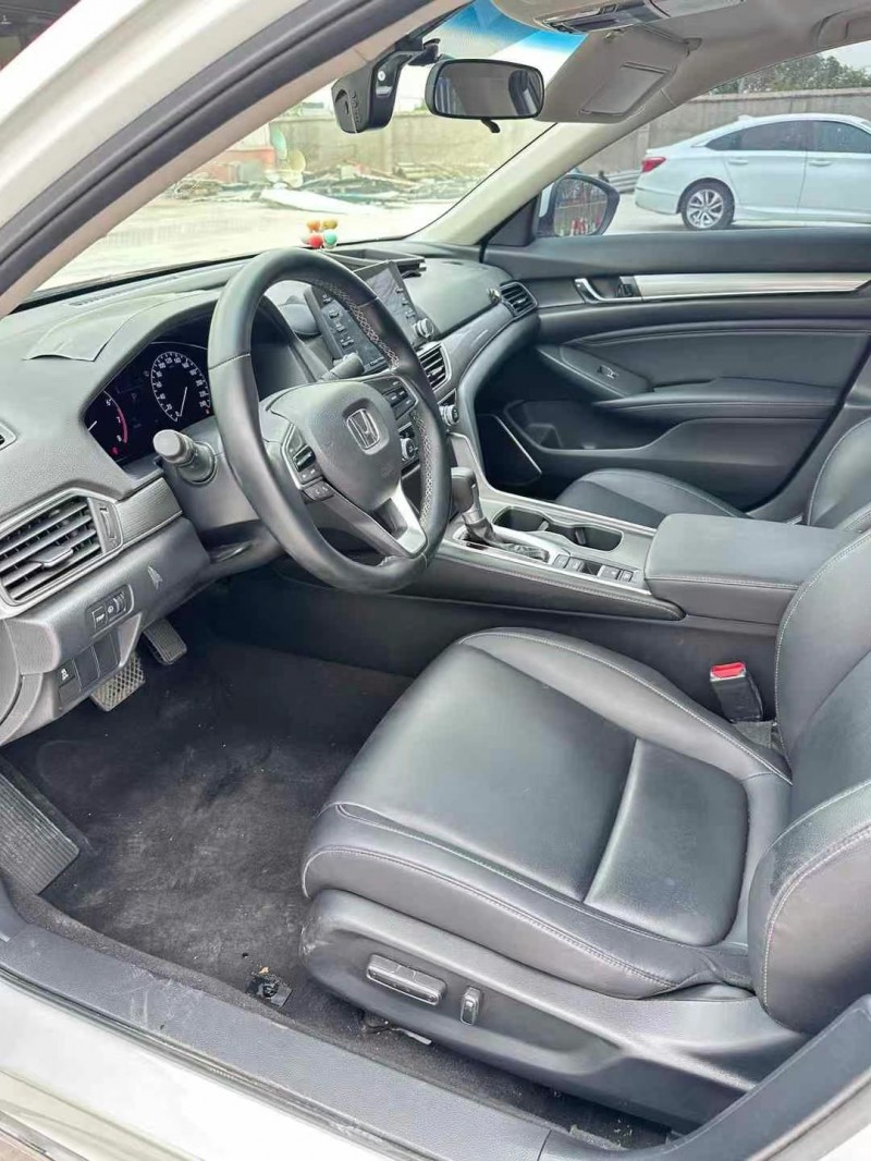 徐州21年本田雅阁8