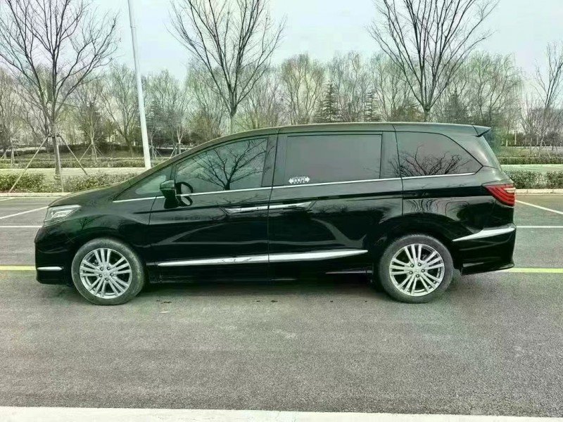 徐州19年本田艾力绅3