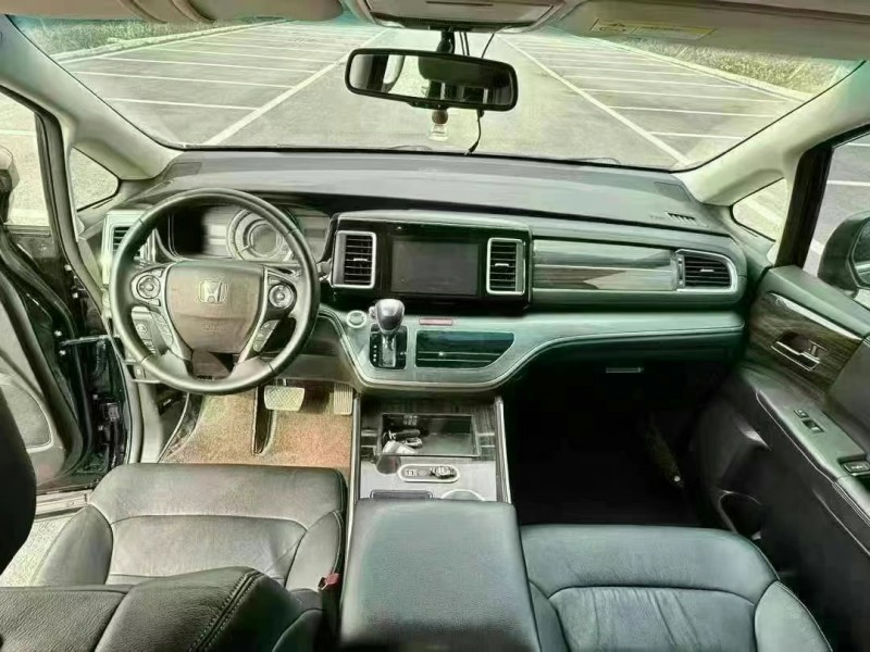 徐州19年本田艾力绅8