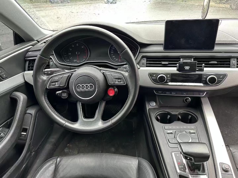 成都17年奥迪A56