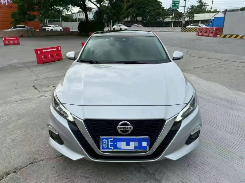 汕頭22年日產天籟1