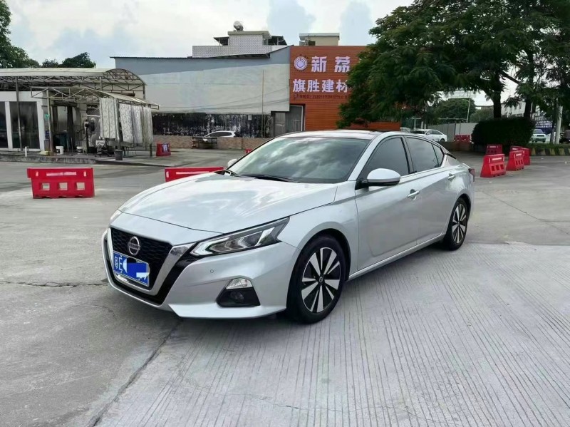 汕頭22年日產天籟3