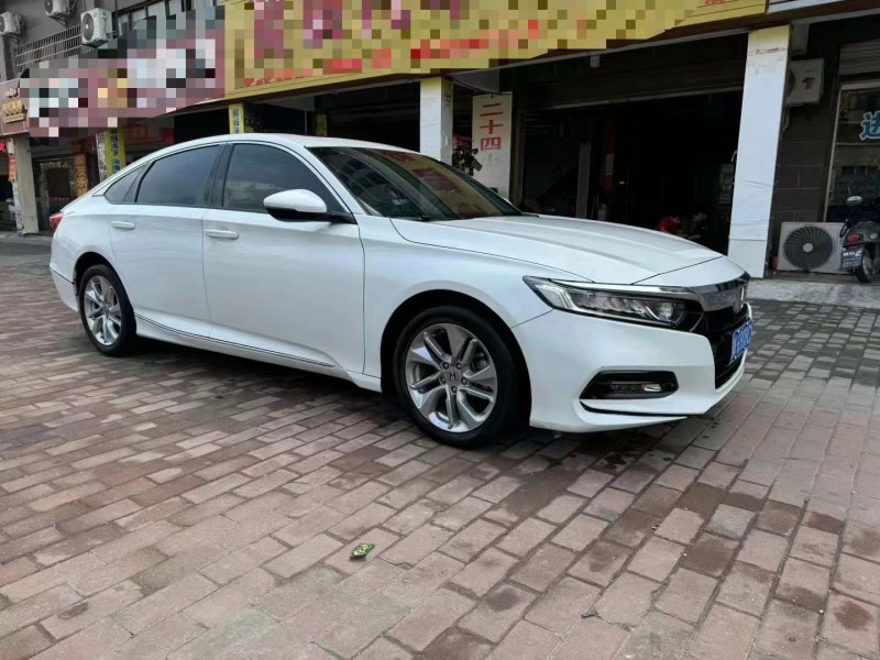 武汉20年本田雅阁2