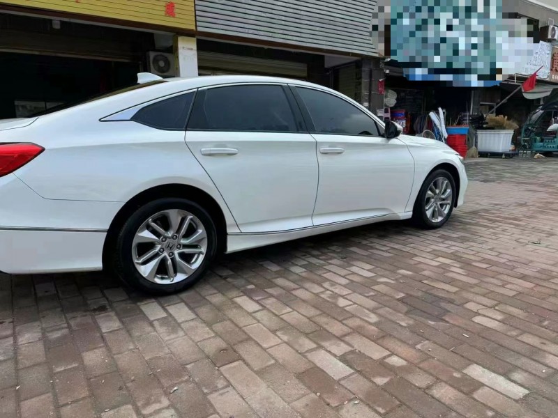 武汉20年本田雅阁8