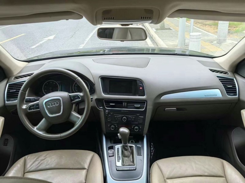 广州12年奥迪Q57