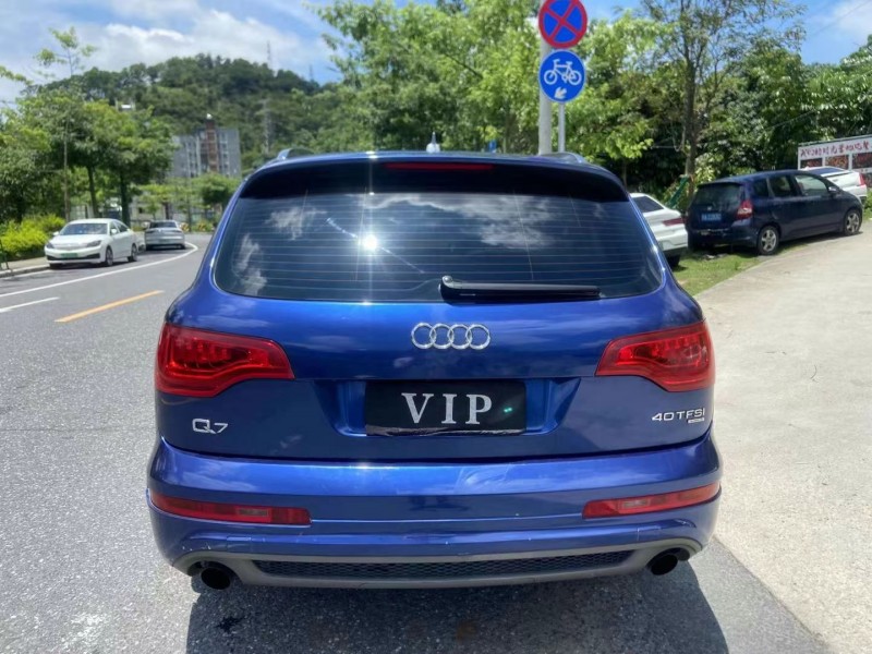 广州09年奥迪Q75