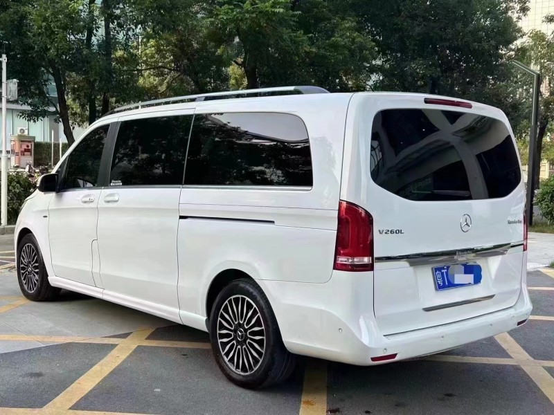 深圳18年奔驰V7