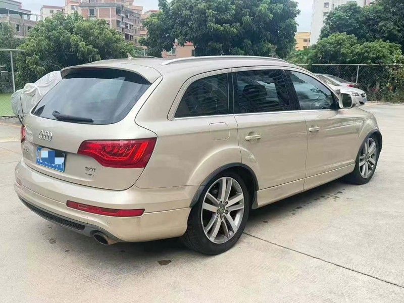 佛山11年奥迪Q78