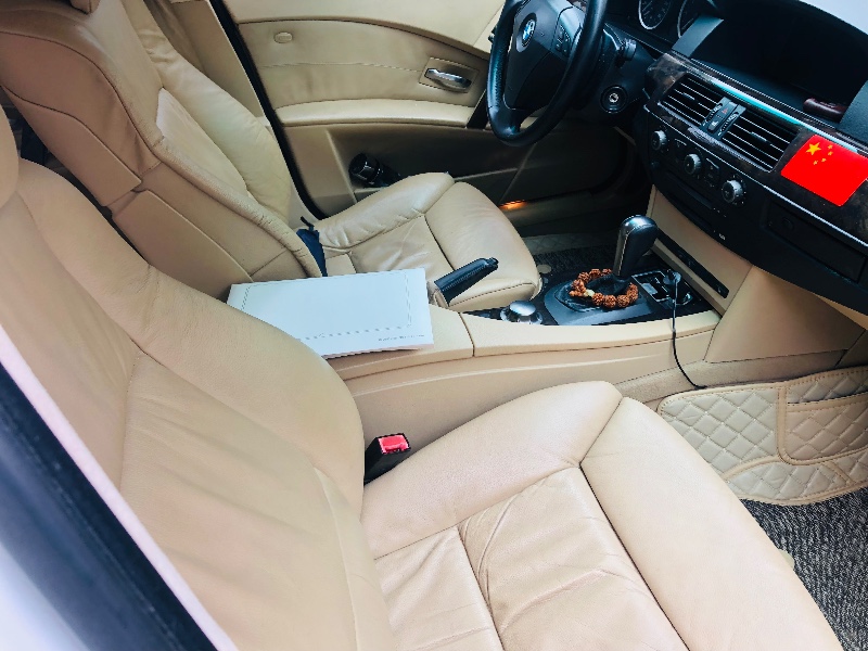 成都05年宝马5系4