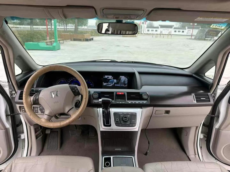 徐州15年本田艾力绅4