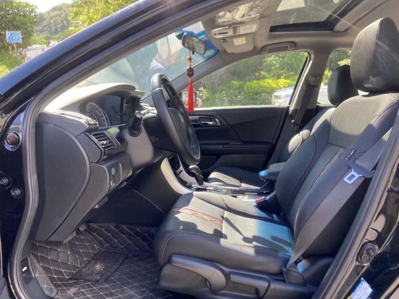 广州18年本田雅阁7