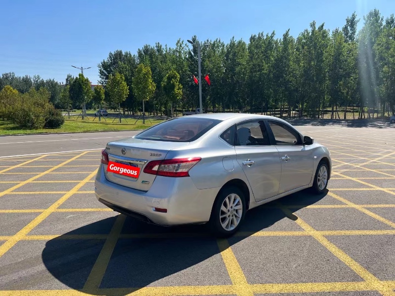 济宁14年日产轩逸4