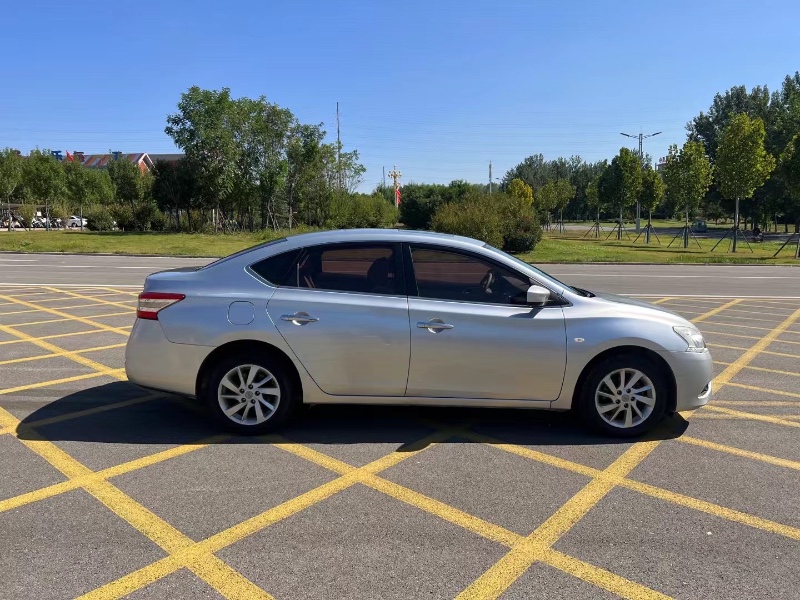 济宁14年日产轩逸5