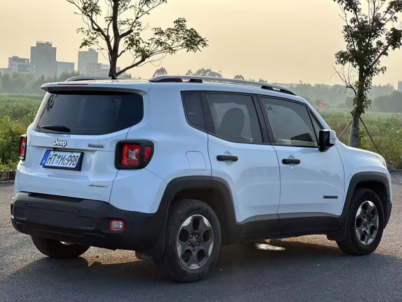 汕頭17年Jeep自由俠8