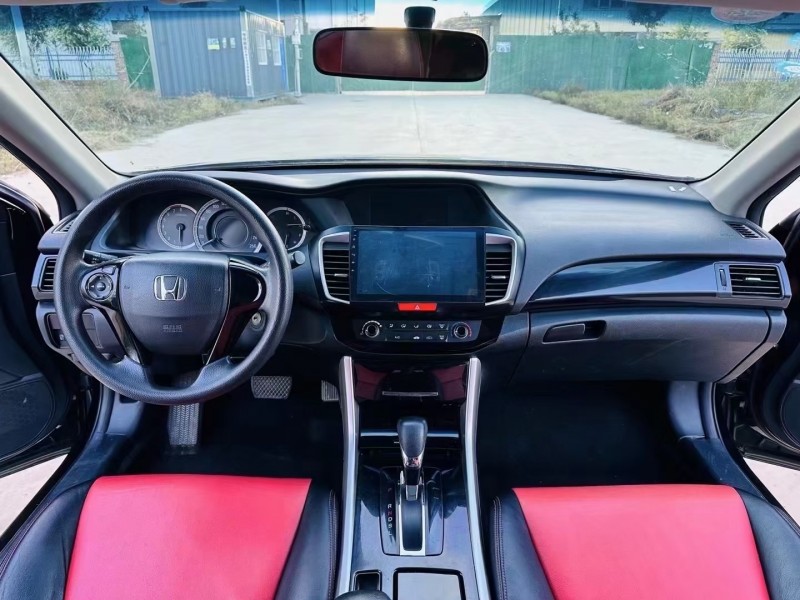 潍坊17年本田雅阁8