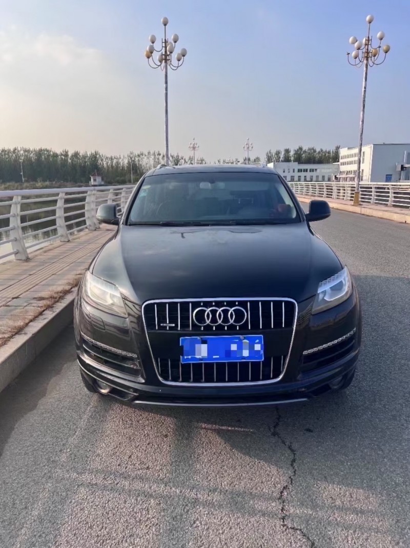 泰安14年奧迪Q71